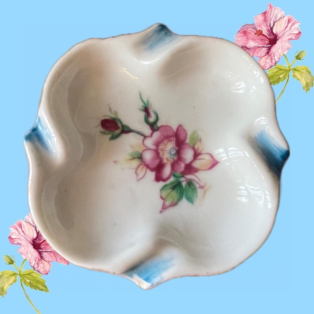 🌸PINK FLOWER JEWELRY TRINKET🌸

🌸PRICE NEGOTIABLE🌸

🌸FROM JAPAN🌸